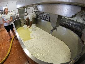 Mahon Cheese Making - Menorca