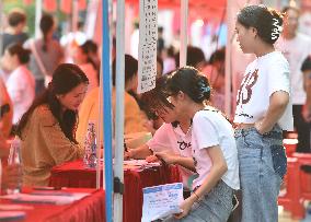 Night Market Job Fair in Fuyang