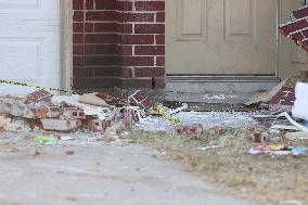 Houston Police Destroy House With Suspect Inside (Aftermath)