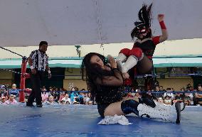 Principe De Seda, Mexican Wrestler, Performs In Xochimilco, Mexico City
