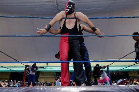 Principe De Seda, Mexican Wrestler, Performs In Xochimilco, Mexico City