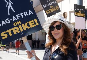 SAG-AFTRA and WGA Strike outside Warner Bros - LA