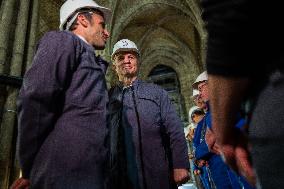 French President Emmanuel Macron visits Notre Dame Cathedral - Paris