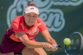 (SP)US-SAN FRANCISCO-TENNIS-GOLDEN GATE OPEN-WOMEN'S SINGLES