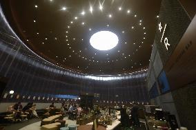 Starbucks Oil Tank Store Appears in Hangzhou