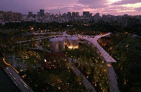 Starbucks Oil Tank Store Appears in Hangzhou