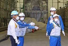 Japan PM Kishida visits Fukushima plant