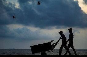 Daily Life In Colombo