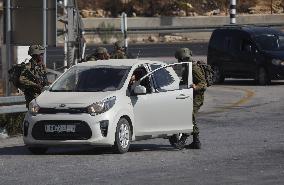 MIDEAST-HEBRON-DRIVE-BY ATTACK-CHECKPOINT
