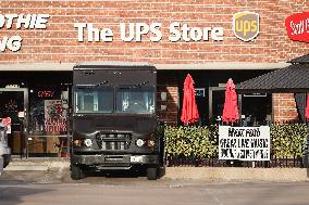 UPS Store In Houston
