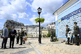 Finnish Prime Minister Petteri Orpo visits Ukraine