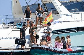 Players Of The Spanish Women's Soccer Team Enjoy A Break - Ibiza