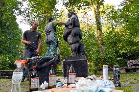 Confident statue damaged in Lviv