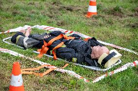 Competition for rescue workers