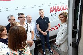 Ukraine gets 20 neonatal ambulances delivered by UNICEF