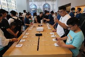 The Renovated Flagship Apple Store in Shanghai