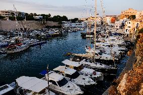 Ciutadella Illustration