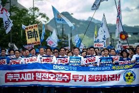 South Korean Democratic Party Rally Against Japan After Fukushima Begins Releasing Treated Radioactive Water