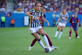 FC Barcelona v Juventus - Womens Gamper Trophy