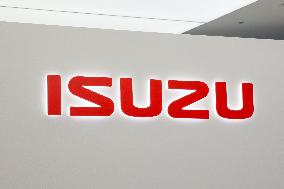 Isuzu Motors signage and logo