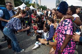 Trudeau Attends Events Alongside Daughter - Edmonton