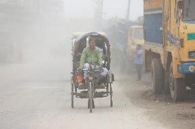 Dhaka Blanketed In Dust - Bangladesh