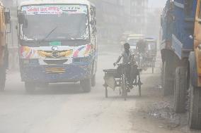 Dhaka Blanketed In Dust - Bangladesh