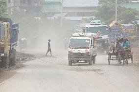 Dhaka Blanketed In Dust - Bangladesh