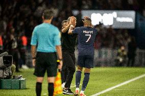 Ligue 1 - PSG v RC Lens