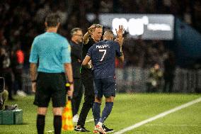 Ligue 1 - PSG v RC Lens