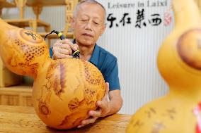 Pyrograph Gourd Art