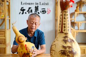 Pyrograph Gourd Art