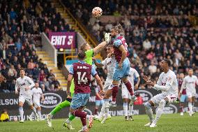 Burnley FC v Aston Villa - Premier League