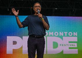 PM Trudeau Stops In  Edmonton To Celebrate Pride