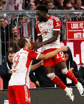 (SP)GERMANY-MUNICH-FOOTBALL-BUNDESLIGA-BAYERN MUNICH VS AUGSBURG