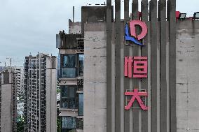 China Evergrande Hong Kong Stock Exchange Resumed Trading Stock Price Plummeted