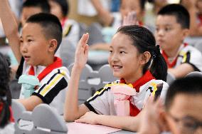 CHINA-XINJIANG-URUMQI-SCHOOL-NEW SEMESTER (CN)