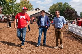 Trudeau Visits A Farm - Ontario