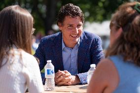 Trudeau Visits A Farm - Ontario