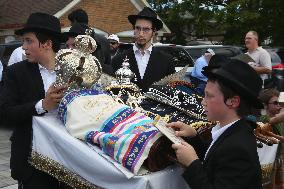 Procession To Bring The Torah To The New Synagogue