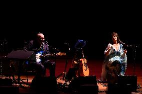 Carmen Consoli & Elvis Costello Live Auditorium Parco Della Musica