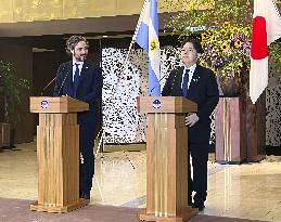 Japan, Argentina foreign ministers