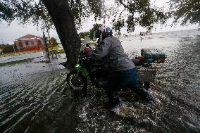 Hurricane Idalia Slams Into Florida
