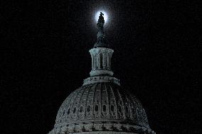 U.S.-WASHINGTON, D.C.-FULL MOON