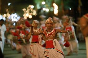 SRI LANKA-KANDY-ESALA PERAHERA FESTIVAL