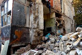Residential building wall collapses in Odesa
