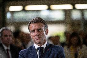 President Macron Visit To Argensol Vocational School - Orange