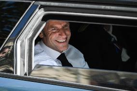 President Macron During A Trip On Vocational High School Reform - Baumes-De-Venise