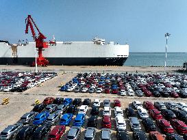 Vehicles Export in Lianyungang Port