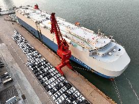 Vehicles Export in Lianyungang Port